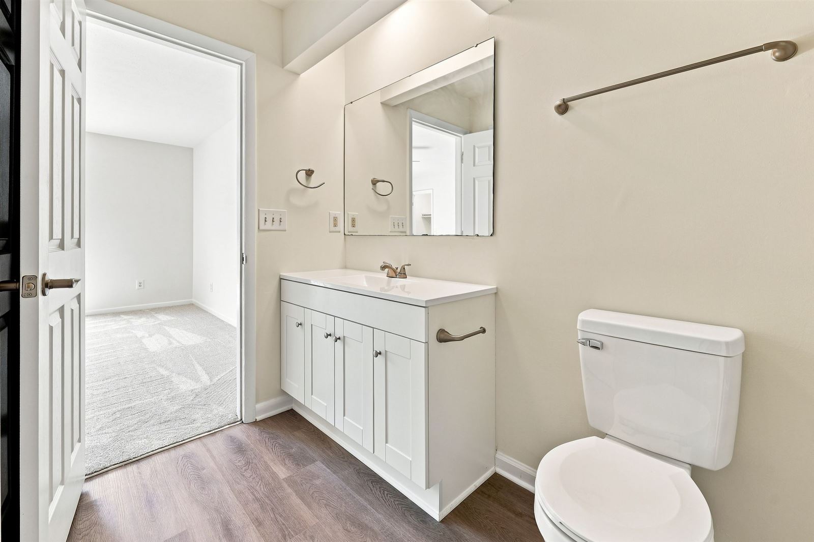 Upstairs bath vanity