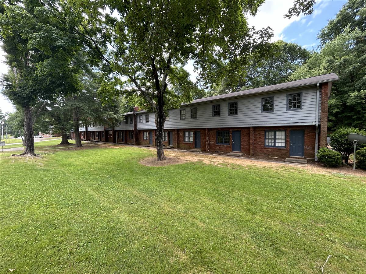 Eastmont Apartments front elevation