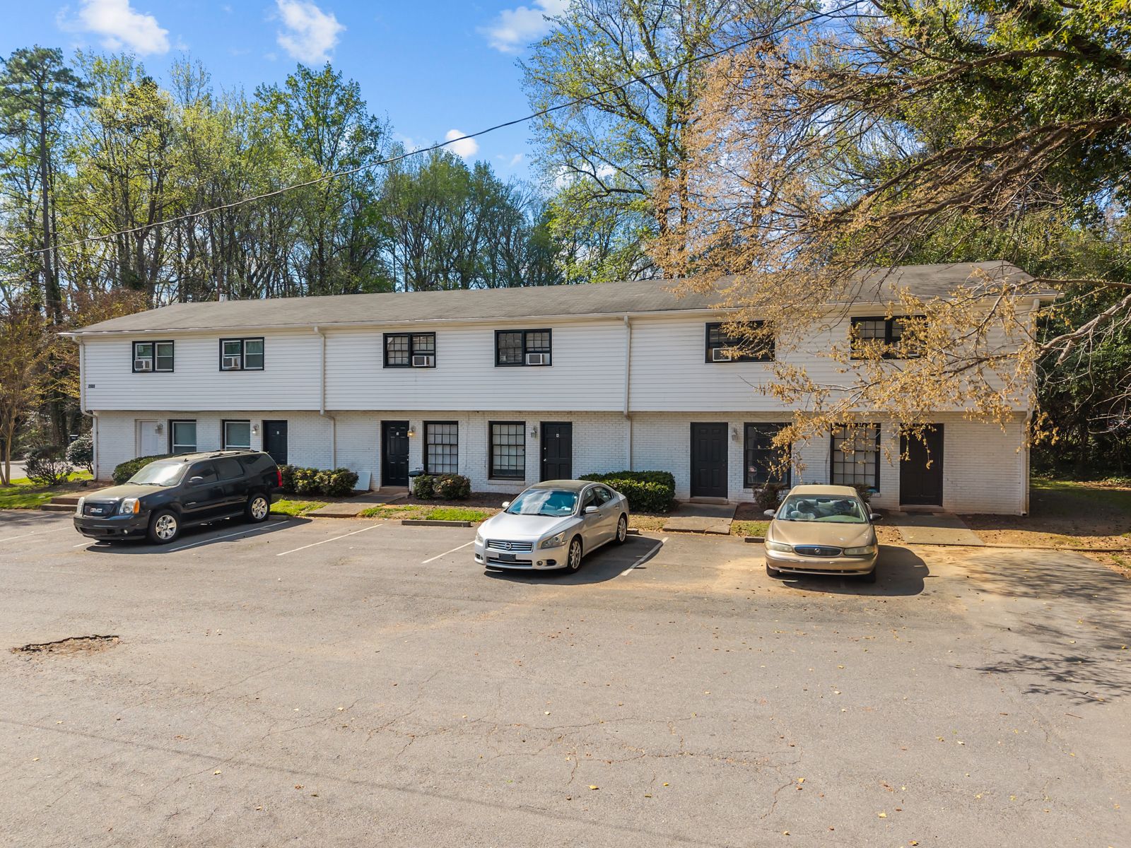 Townhome fronts